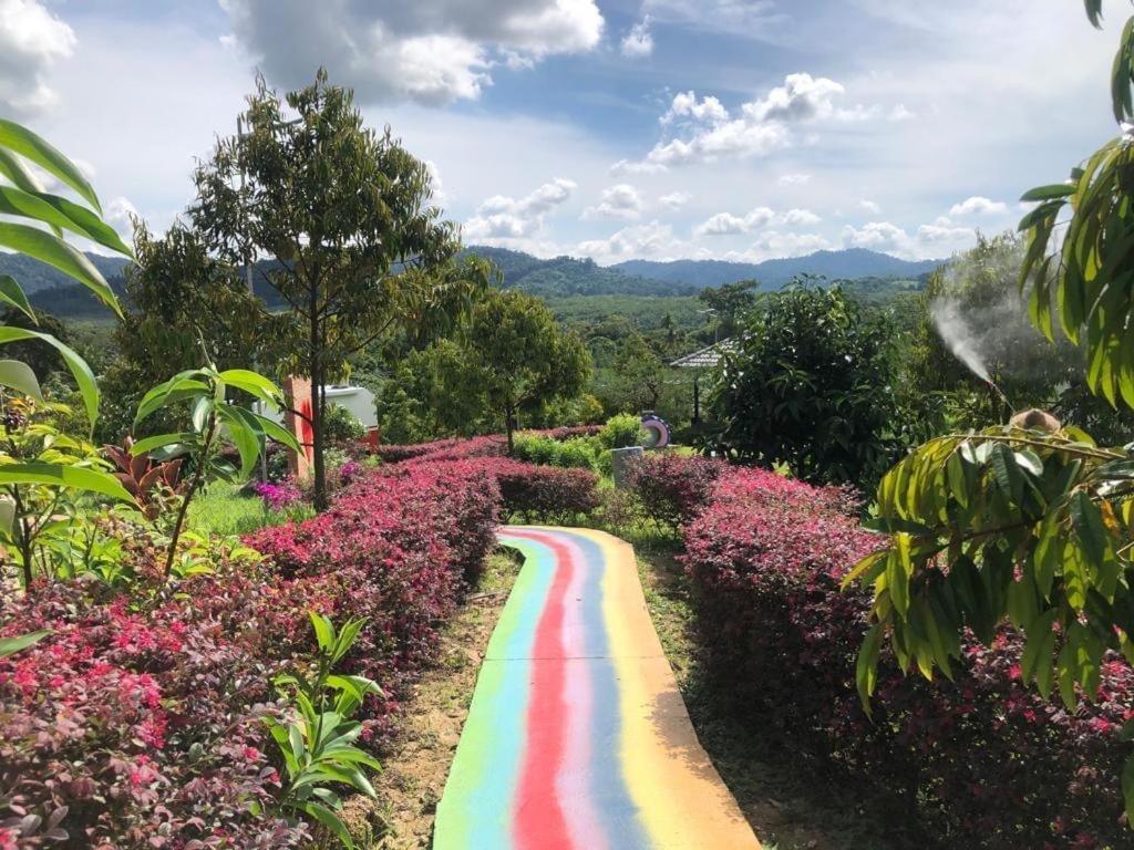 טמפין Durian Ecolodge מראה חיצוני תמונה