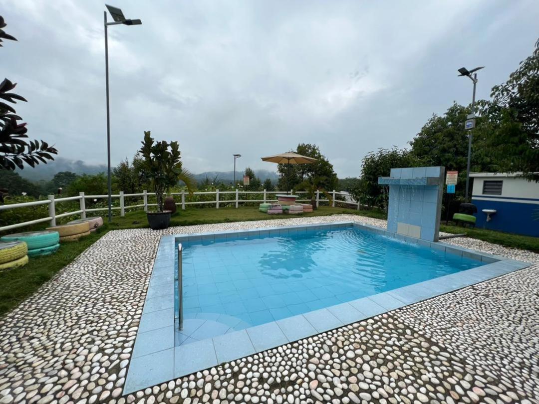טמפין Durian Ecolodge מראה חיצוני תמונה